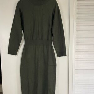 Elegant Long Sleeve Green Dress